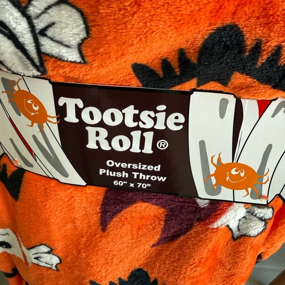 Tootsie Roll Orange Plush Throw Blanket - Picture 2 of 2